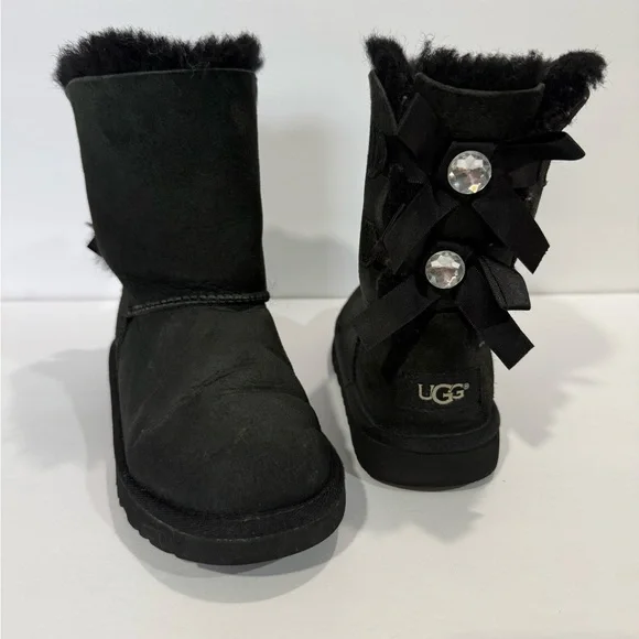 UGG BAILEY BOWS BOOTS FOR LITTLE GIRL - Picture 1 of 9